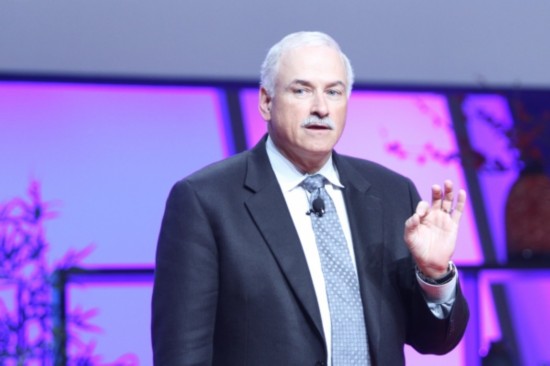 IBM全球高級副總裁Robert J. LeBlanc