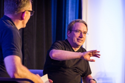 Linus Torvalds 談及物聯網、智能設備、安全連接等問題Linus Torvalds 談及物聯網、智能設備、安全連接等問題